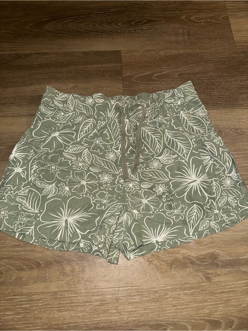 Summer floral sage green Girls shorts